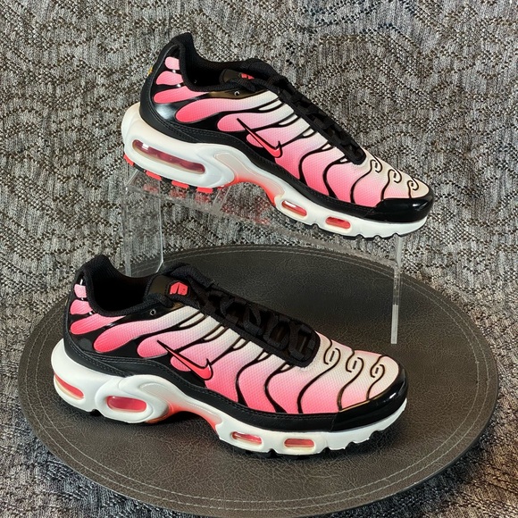 Nike Air Max Plus Sneaker Women's 9.5 - Picture 3 of 7